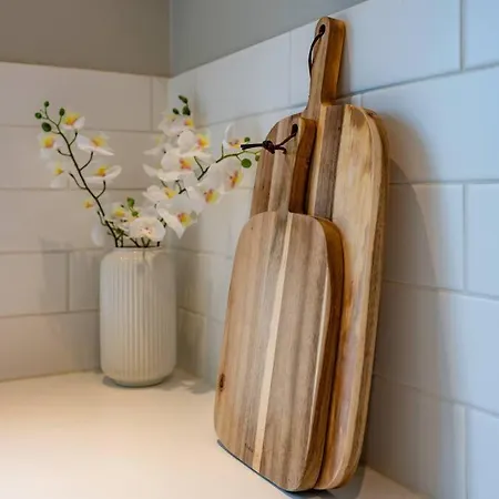 Scandinavian Style Apartement! Balcony And Stunning Views! Apartman